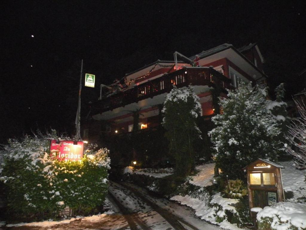 תאן Hotel Restaurant Au Floridor מראה חיצוני תמונה