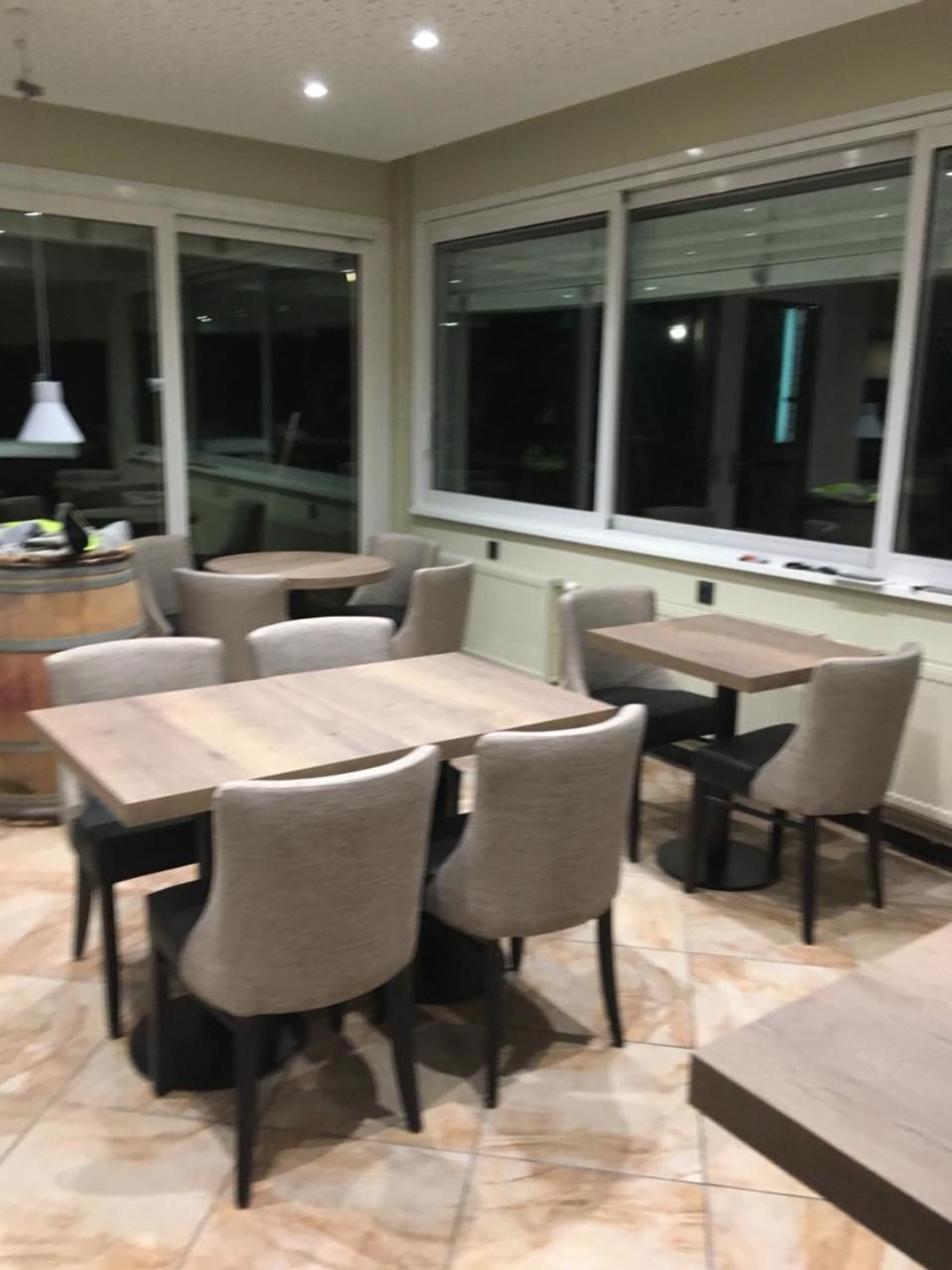 תאן Hotel Restaurant Au Floridor מראה חיצוני תמונה