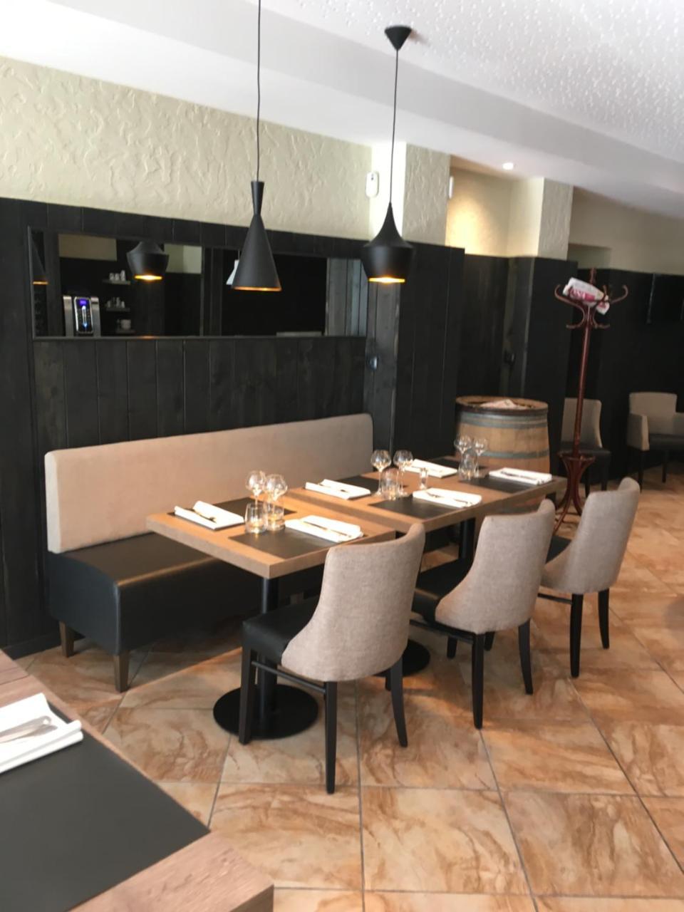 תאן Hotel Restaurant Au Floridor מראה חיצוני תמונה