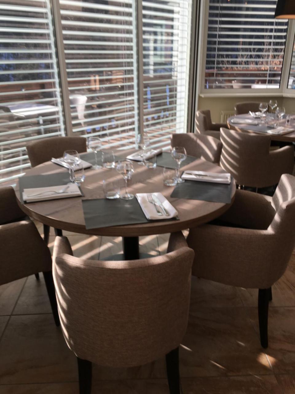 תאן Hotel Restaurant Au Floridor מראה חיצוני תמונה