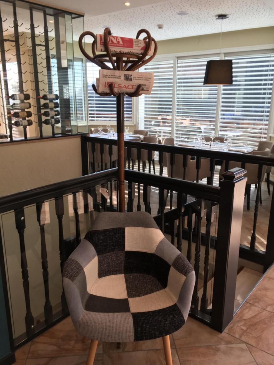 תאן Hotel Restaurant Au Floridor מראה חיצוני תמונה