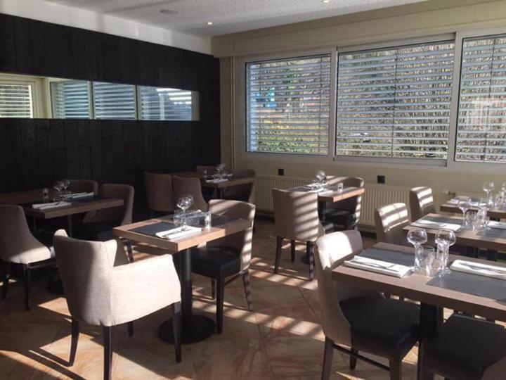 תאן Hotel Restaurant Au Floridor מראה חיצוני תמונה